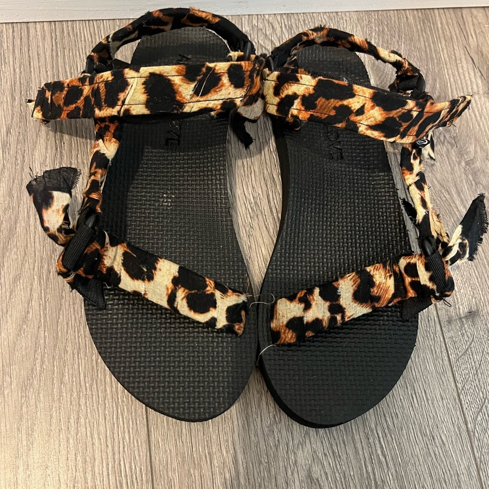 Arizona love sandals